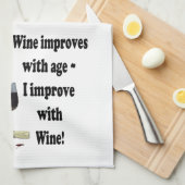 ワインはワインと年齢と、私改良します改良します! キッチンタオル (四つ折り)