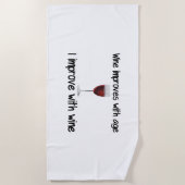 ワインは年を取るにつれて改善する ビーチタオル (正面)