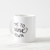 ワインを飲み干す コーヒーマグカップ (正面左)