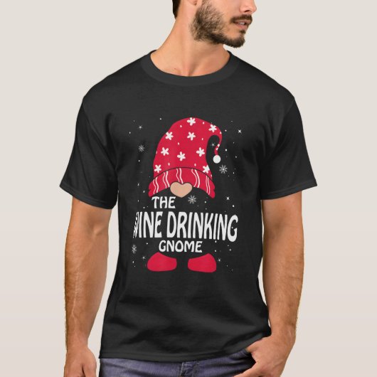 ワインを飲むノーム家族のピッコロ Tシャツ (正面)