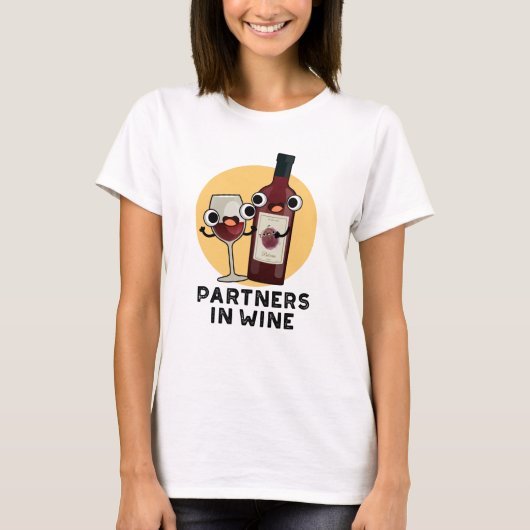 ワインを飲むパおもしろいンのパートナー Tシャツ (正面)