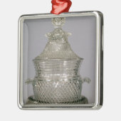 ワインクーラー、c.1815-20 メタルオーナメント (左)