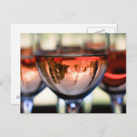 ワイングラスの中のマウントフッド ポストカード (正面/裏面)