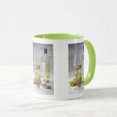 ワインソムリエつる植物恋人ボトルグレープデザイン マグカップ (正面右)