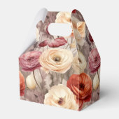 ワインレッドとクリーム色の春の花を飾った結婚式 フェイバーボックス (正面サイド)