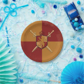 ワインレッドとゴールドのロイヤルナイトグリフィン盾パーティー ペーパープレート (パーティー)