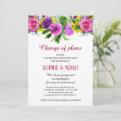 ワインレッドのピンクの花のガーランド　延期された結婚式 招待状 (スタンド正面)