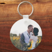 ワインレッドの庭の花の結婚式 キーホルダー (裏面)