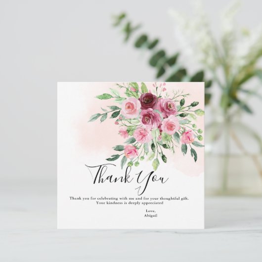 ワインレッドの花を飾ったエレガントなブライダルシャワーデザイン サンキューカード (スタンド正面)