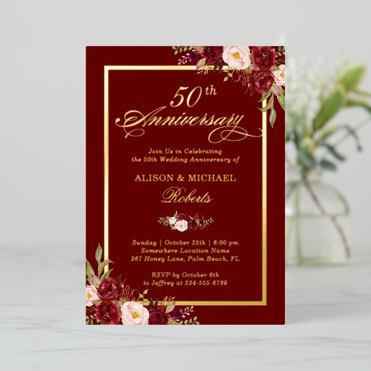 ワインレッドの花モチーフ 50周年 結婚記念日 ゴールド 箔招待状 (立ち正面)