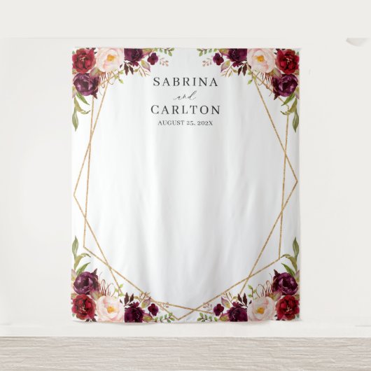 ワインレッドの花柄幾何学模様の結婚式用背景 タペストリー (正面)