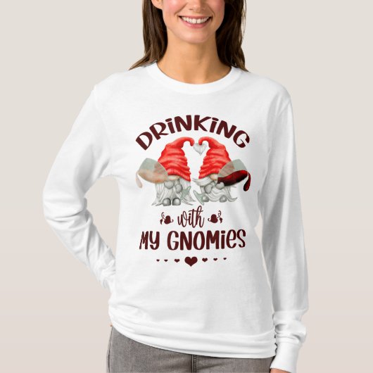 ワイン好きの格言が私のグノーミーGで飲おもしろいむ Tシャツ (正面)