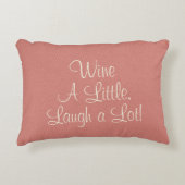 ワイン少し笑いたくさん引用文サンゴ アクセントクッション (正面)