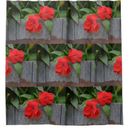 ワイン樽の中の赤い患者 シャワーカーテン