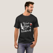 ワイン犬と週末かわいい子犬カドル犬の恋人 Tシャツ (正面フル)