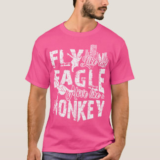 ワシのように飛びサルみたいに動く パルクール Tシャツ