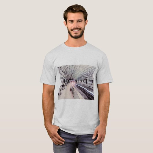 ワシントンメトロ地下鉄ウォーター絵画カラー Tシャツ (正面フル)