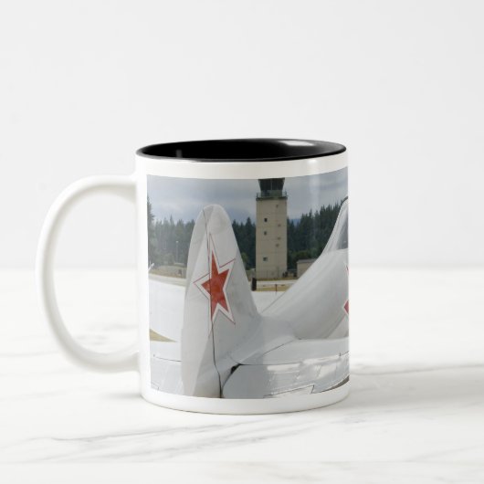 ワシントン州のオリンピア、軍のairshow。 6 ツートーンマグカップ (左)