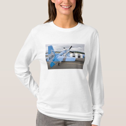 ワシントン州オリンピアの軍事航空ショー。3 Tシャツ (正面)
