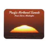 ワシントン州海ショアーズの夕暮れ時の「グリーンフラッシュ」写真 マグネット (横)