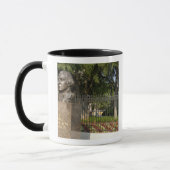 ワシントンD.C.、のジョージ・ワシントンの彫像 マグカップ (左)