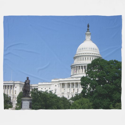 ワシントンD.C.の国会議事堂 フリースブランケット (正面(横))