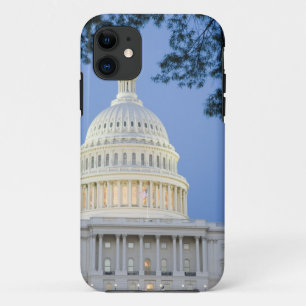 ワシントンD.C. (コロンビア特別区)の夜明け前の米国議会議事堂 iPhone 11 ケース