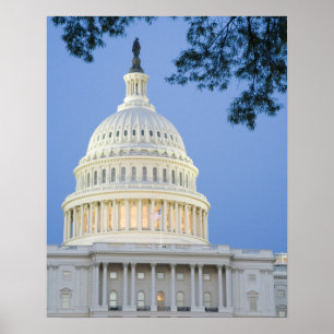 ワシントンD.C. (コロンビア特別区)の日の入り時のアメリカ合衆国議会議事堂 ポスター