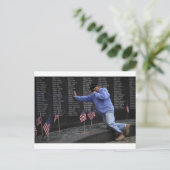 ワシントンDCのベトナムメモリアルウォールを訪問。 ポストカード (スタンド正面)