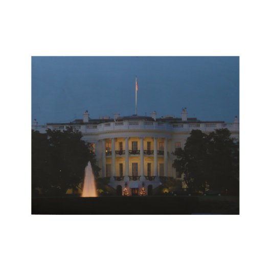 ワシントンDCの夜のクリスマスホワイトハウス ウッドポスター (正面)