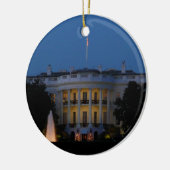 ワシントンDCの夜のクリスマスホワイトハウス セラミックオーナメント (左)