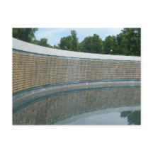 ワシントンDCの第二次世界大戦記念館の自由の壁