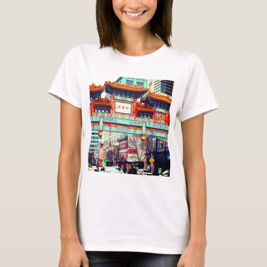 ワシントンDCチャイナタウン。宇佐 Tシャツ (正面)