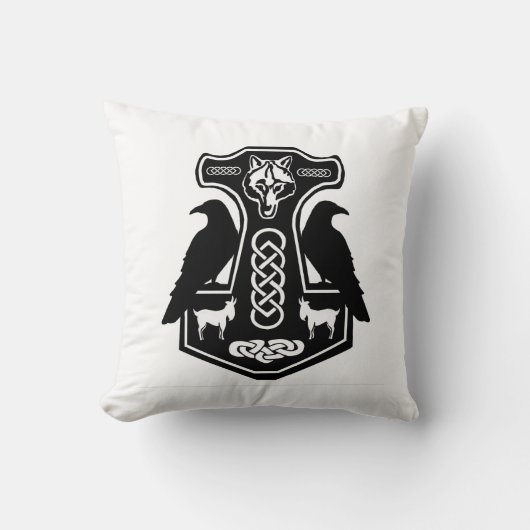 ワタリガラスの枕が付いている異教のなトールのハンマー クッション (正面)