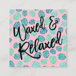 ワックスのタイポグラフィの熱帯葉のピンク スクエア名刺