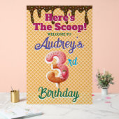 ワッフルアイスクリームコーン 3歳の誕生日 アクリルサイン (ウェディング)