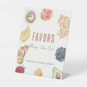 ワッフルコーヒーフルーツブライダルブルンチウィプル 台座サイン (正面)