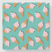 ワッフルコーンのアイスクリームと凍っていヨーグルト模様 ストーンコースター (正面)