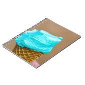 ワッフルマクロ付きアイスクリーム ノートブック (左側)