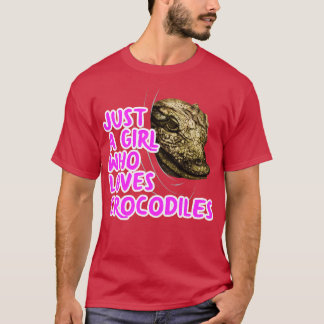 ワニが大好きな女の子 Tシャツ