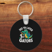 ワニに会えてうれしい 1st Gators ワニの先生 最終日 キーホルダー (正面)