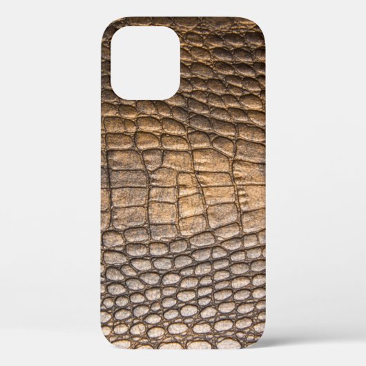 – ワニの皮だ。茶色の革の背景と Case-Mate iPhoneケース (裏面)