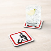 ワニ食べ物を与え動物園の看板にベビーしない コースター (右側)