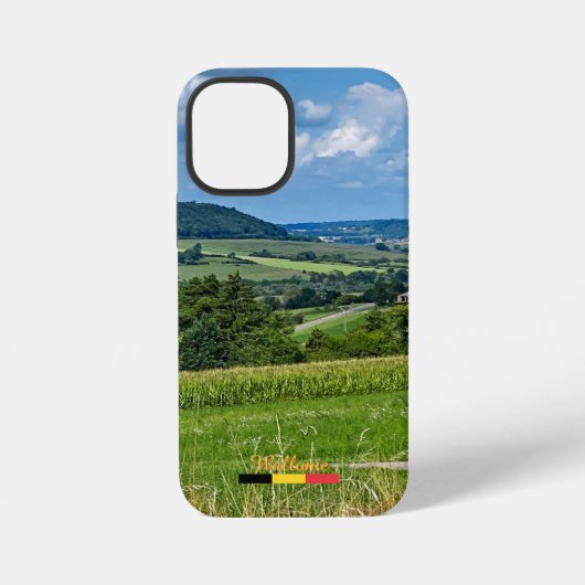 ワロニアの美しい風景、旅行 iPhoneケース (裏面)