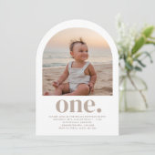 ワンアーチフォトファースト誕生日招待状 招待状 (スタンド正面)