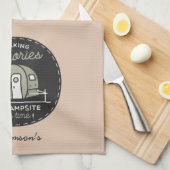 ワンキャンプサイトアットタイムキャンピパーソナライズされたング キッチンタオル (四つ折り)