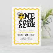 ワンダクールデイエローハッピー顔ボーイ1st誕生日 招待状 (スタンド正面)