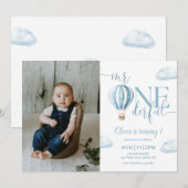 ワンダフルブルーバルーン少年写真1歳誕生日 招待状 (正面/裏面)