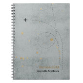 ワンダーラスト名飛行機ライトグレー金ゴールド旅行 ノートブック (正面)