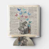 ワンダーランドのアリス – 冒険を始めよう 缶クーラー (裏面)